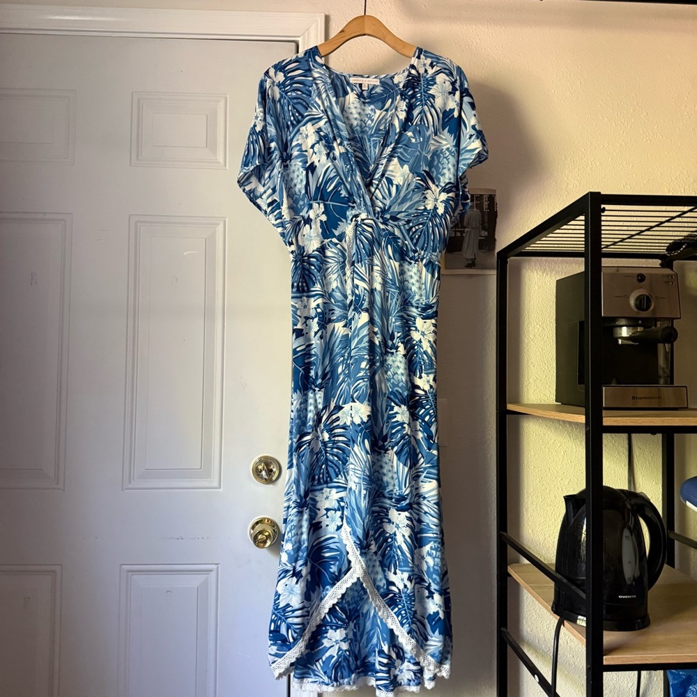 AMERICA & BEYOND white blue tropical‎ floral Hawaiian batwing short sleeve midi